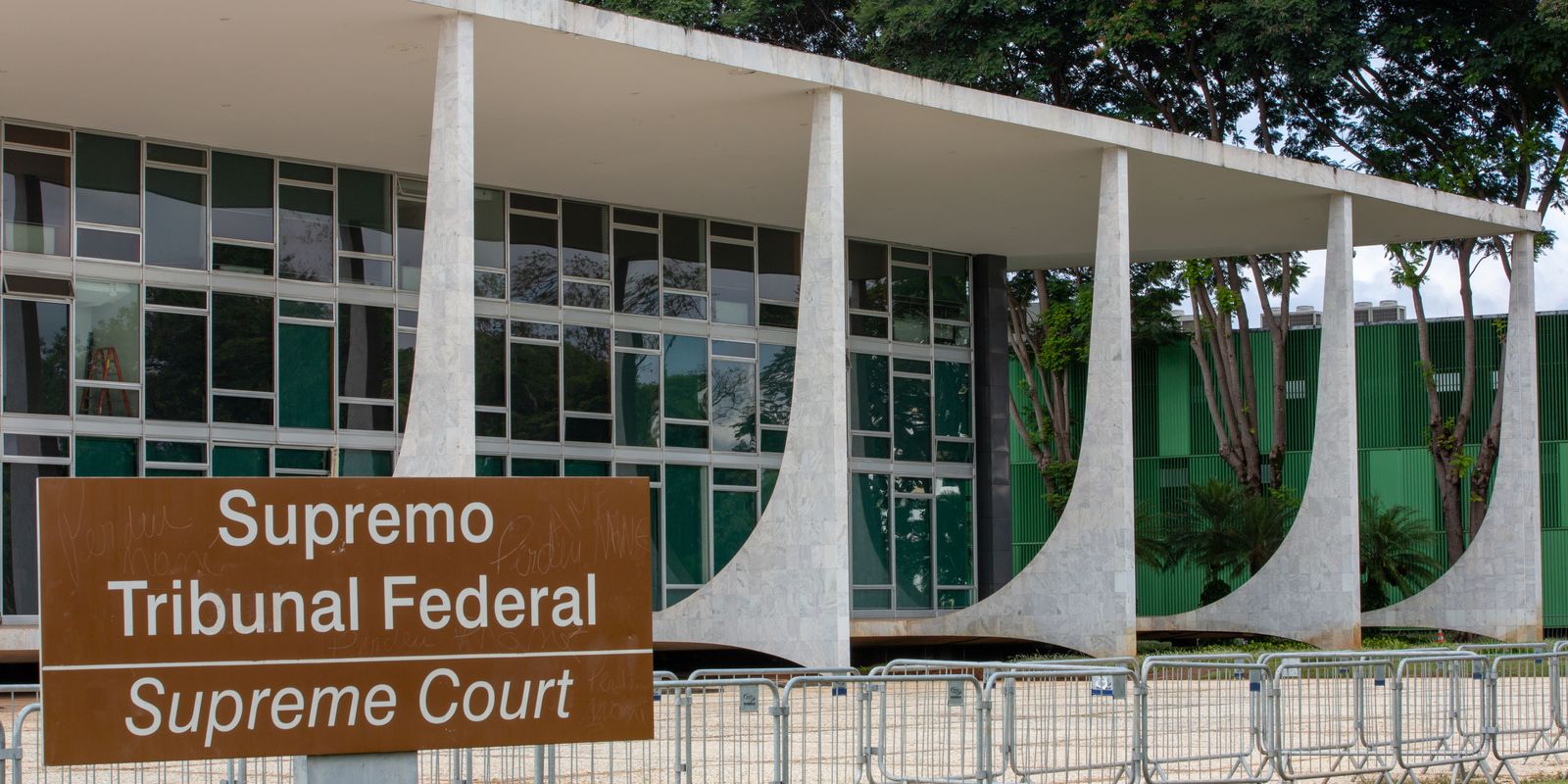 PSOL pede para STF suspender decisão que derrubou decreto do IOF 