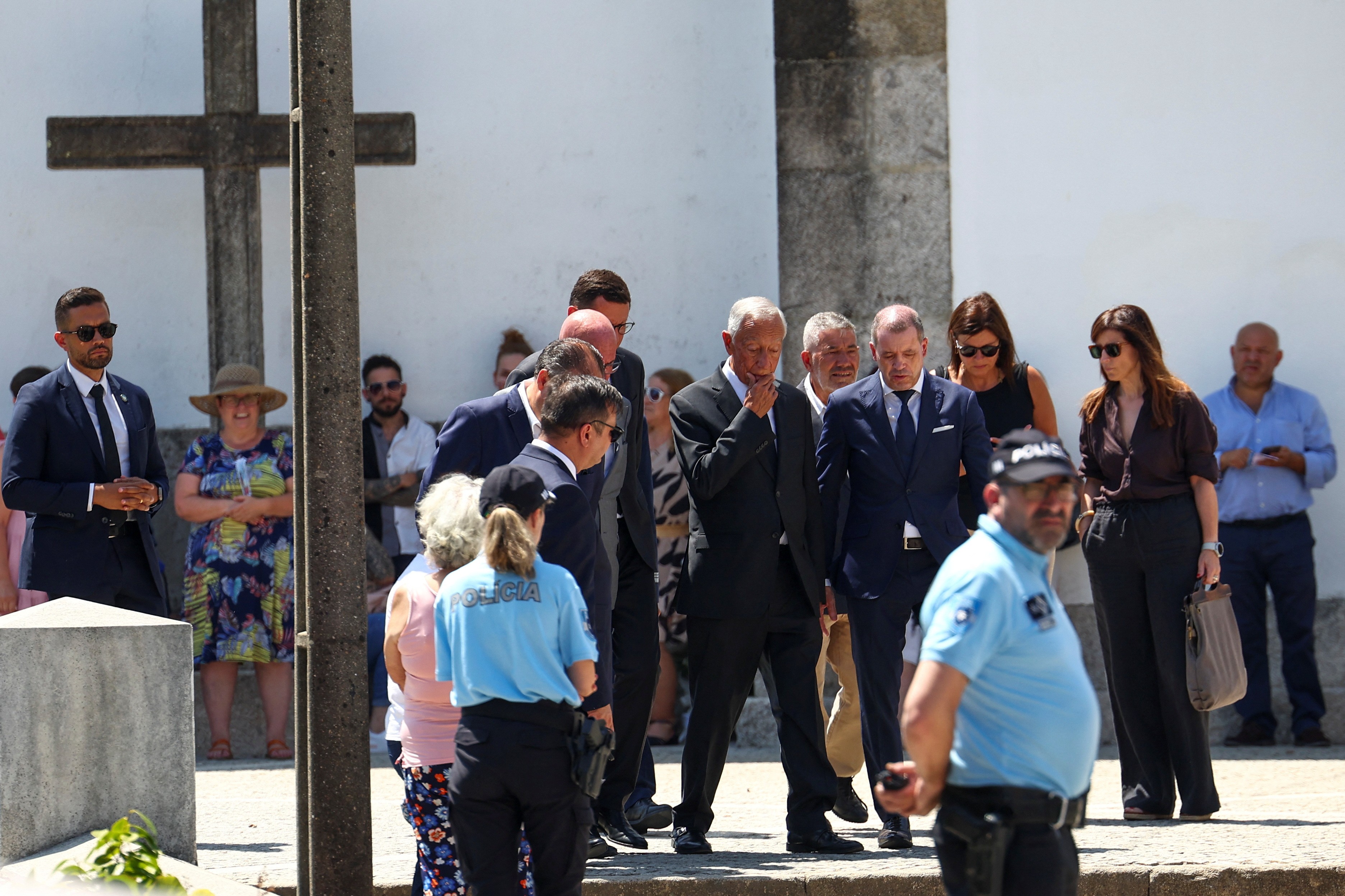 Morte de Diogo Jota: presidente de Portugal comparece ao velório do jogador e do irmão