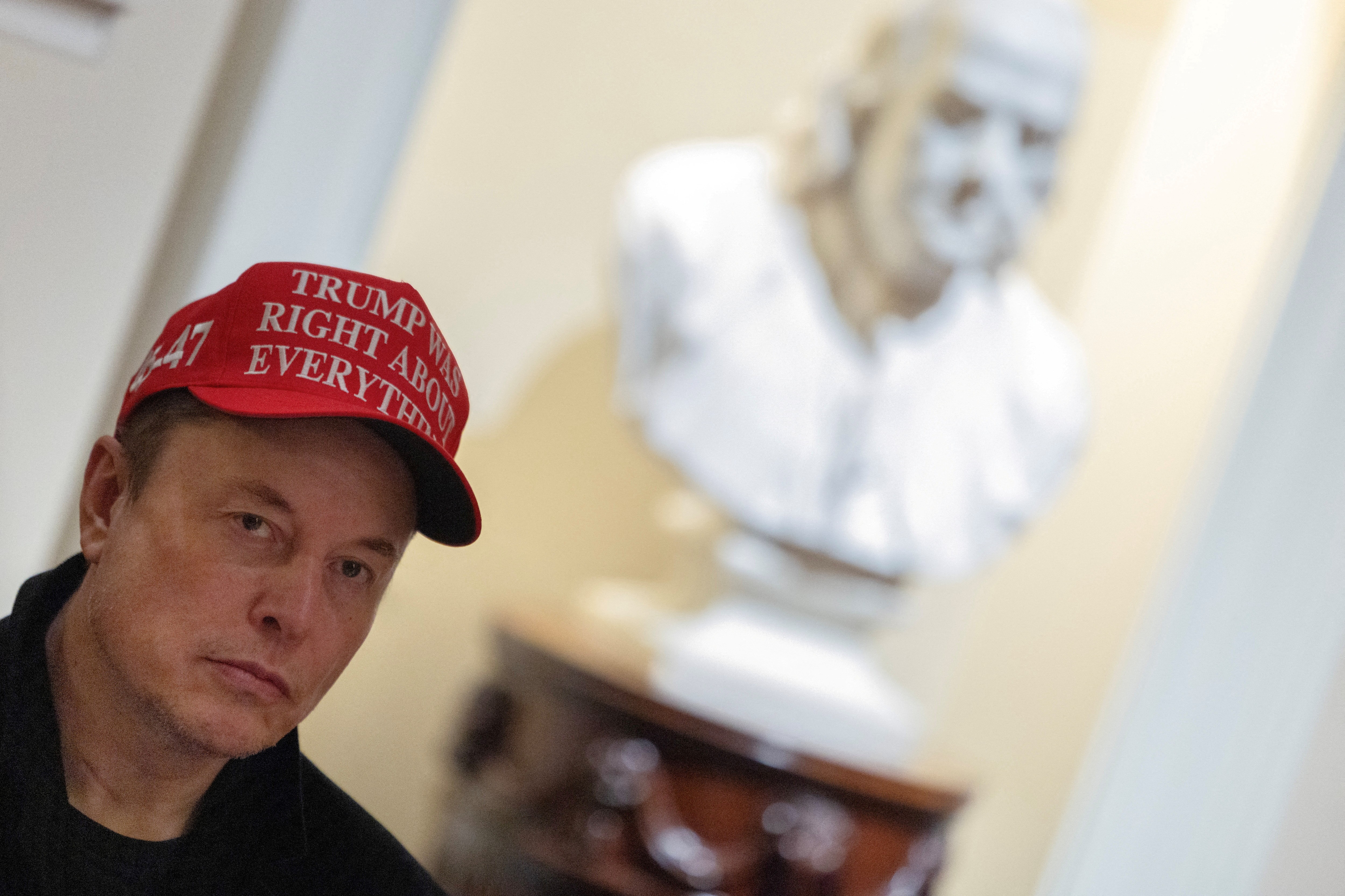 Ações da Tesla caem 7% após a criação do 'Partido da América' por Elon Musk