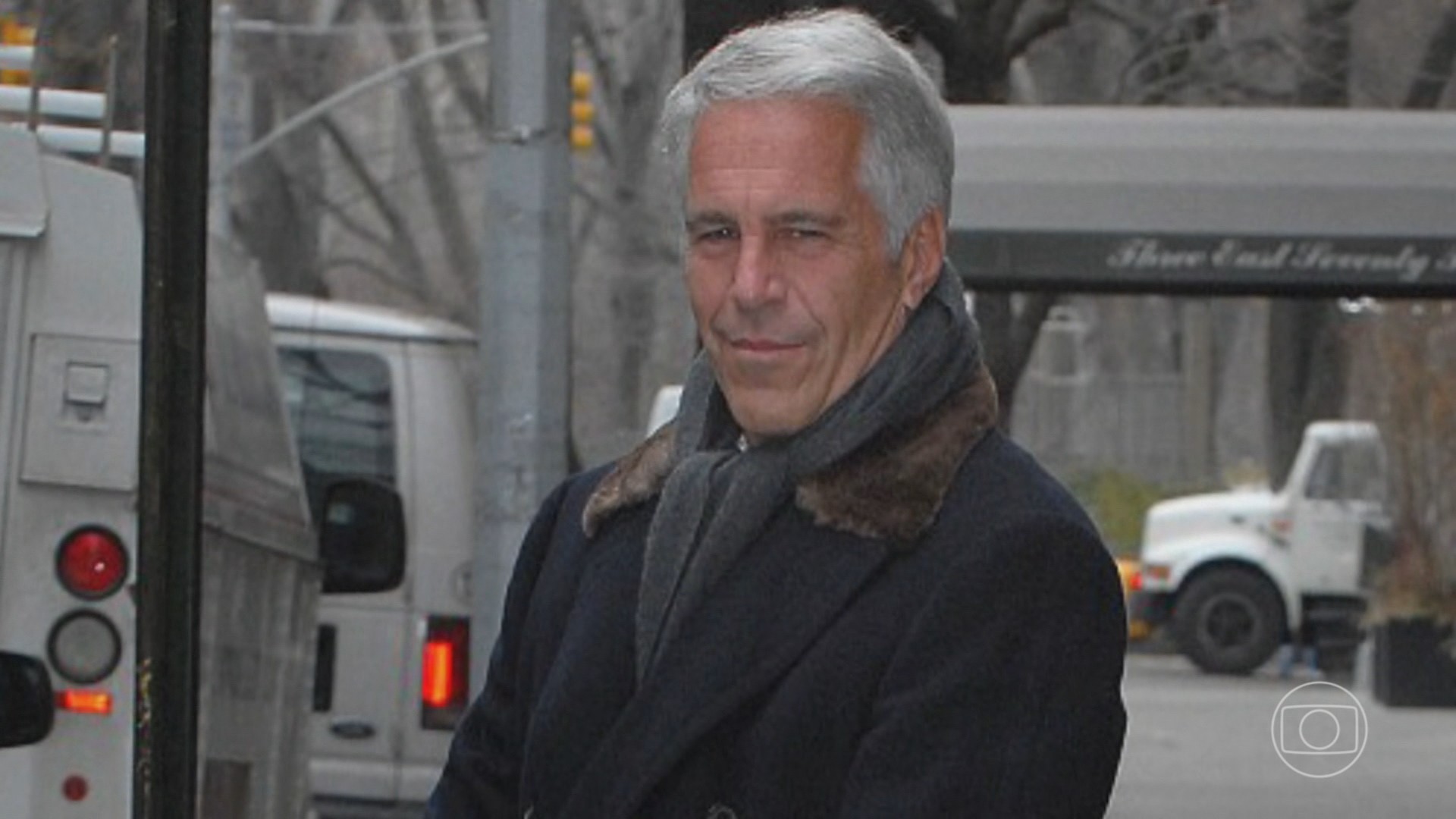 Jeffrey Epstein se suicidou e não existe suposta 'lista de clientes' usada para chantagens, afirma Departamento de Justiça dos EUA