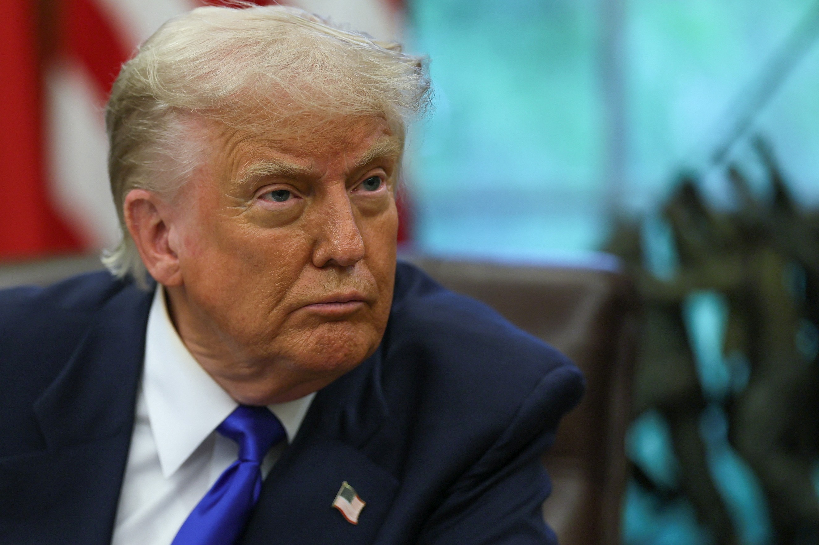 Juíza federal permite uso pelo governo Trump de lei do século XVIII para deportar imigrantes