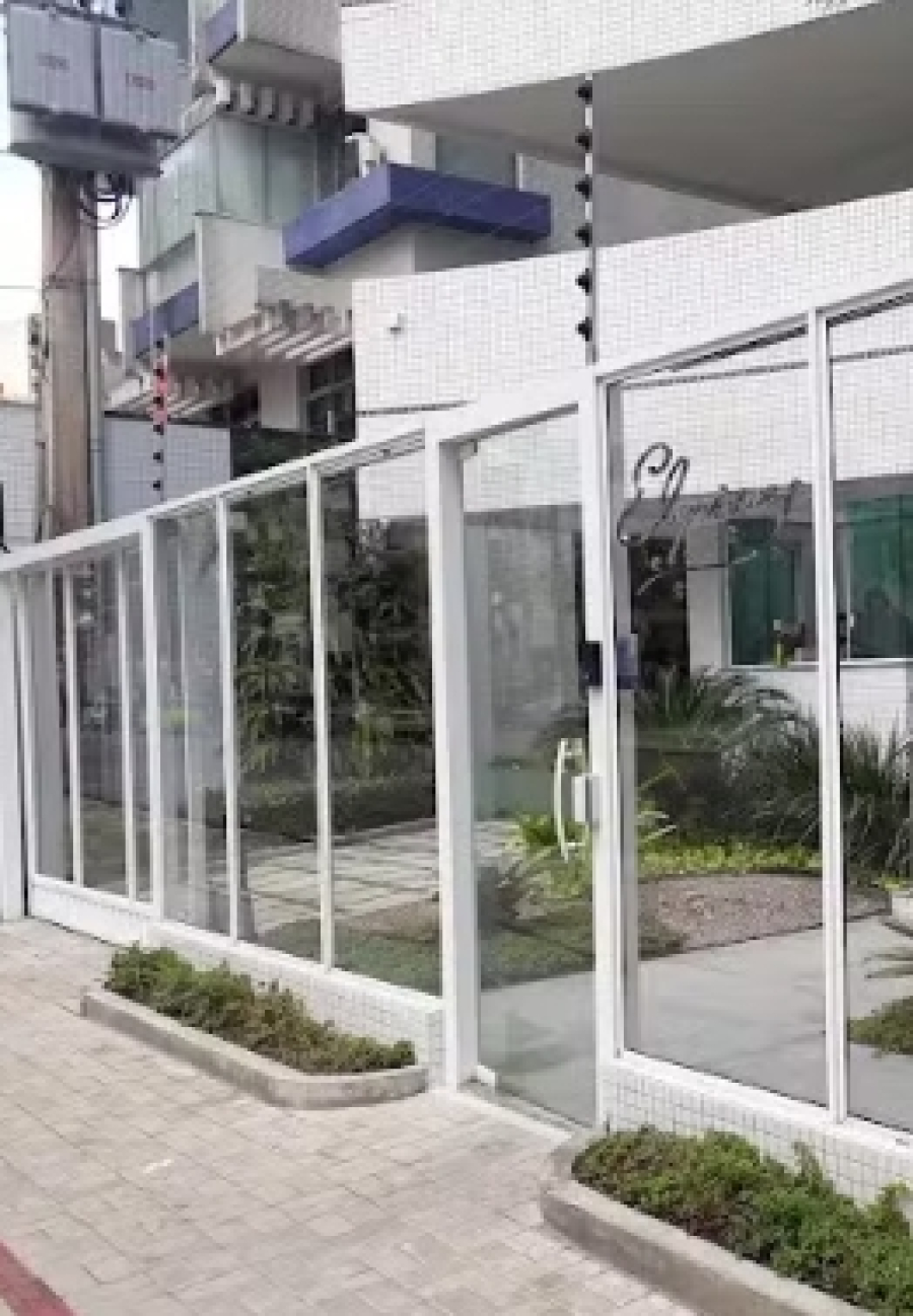 Homens armados se passam por policiais federais e invadem edifício em Belém
